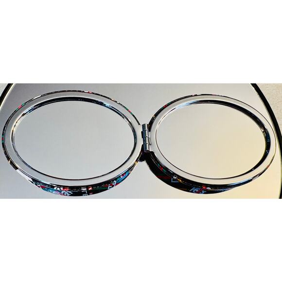 COMPACT MIRROR: Oval-Shaped Black, Red, Blue, Green w/80’s New Wave Design,NWOT - Picture 3 of 5